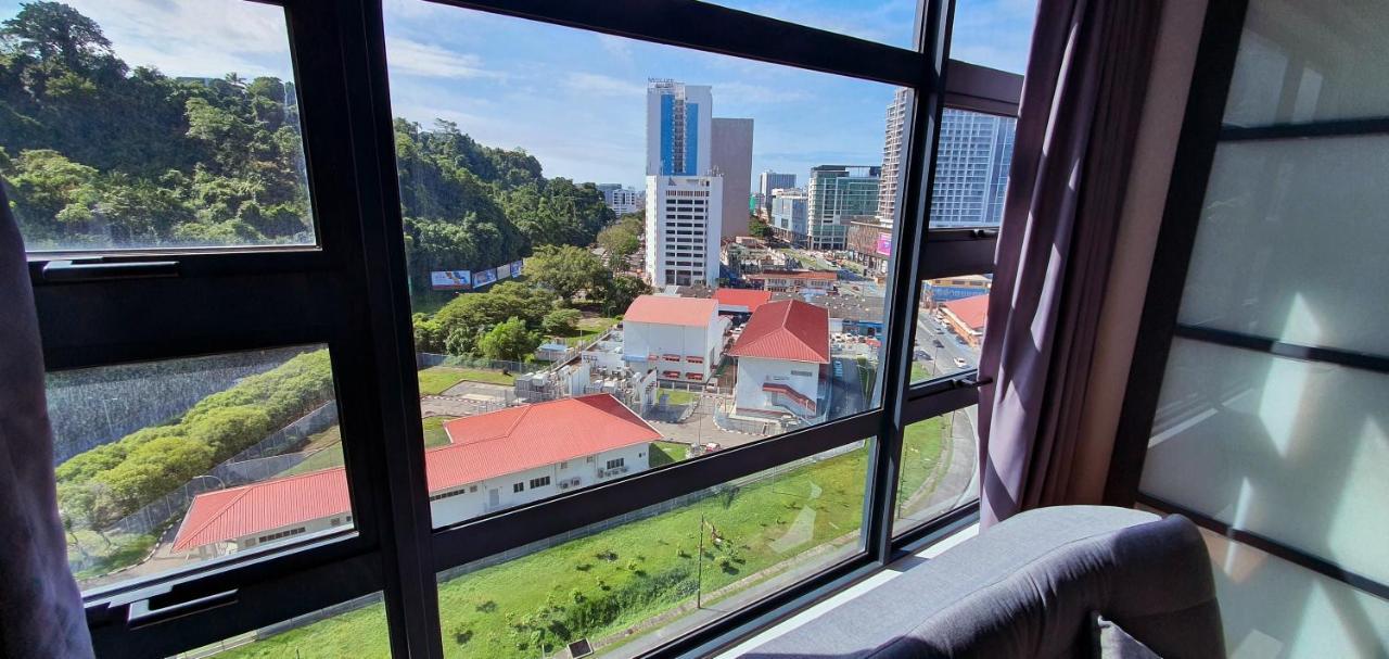 Jesselton Quay By Bunga Raya Homes 亞庇 外观 照片